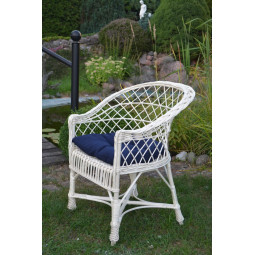 Biele prútené kreslo s...