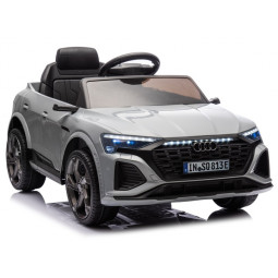 Detské autíčko Audi RSQ8 v...