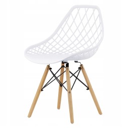 Azúrová stolička v bielej...